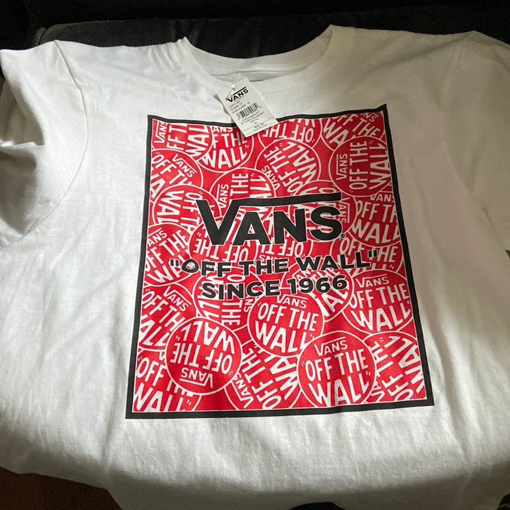 Vans T-shirt.  New.  Xl boys